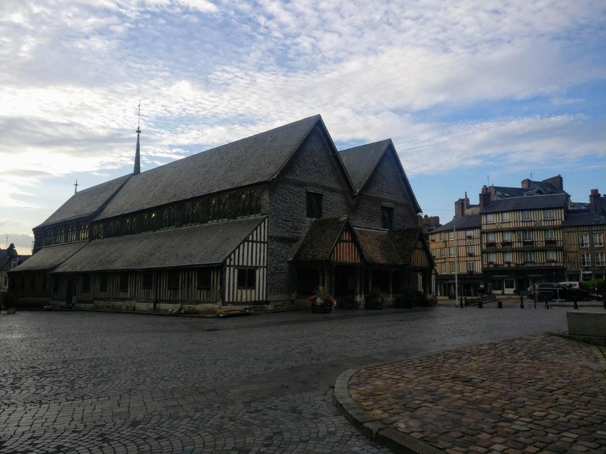 Studio Centre Historique Онфлер Екстер'єр фото