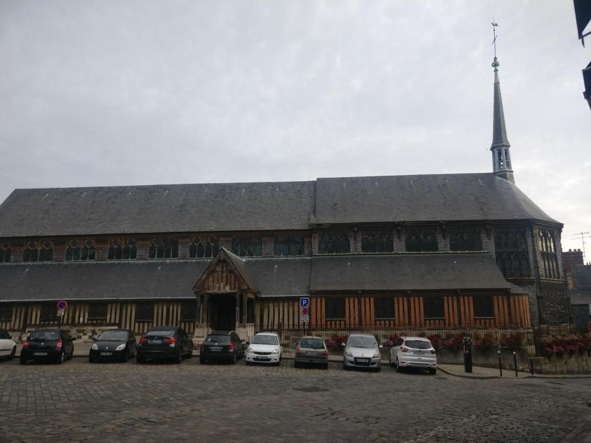 Studio Centre Historique Онфлер Екстер'єр фото